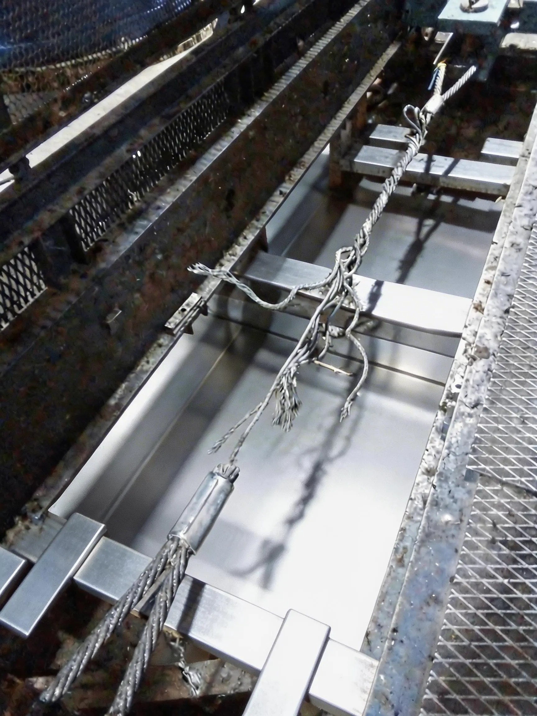 machine floor metall